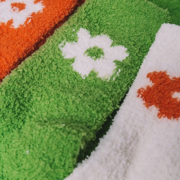 Orange Fuzzy Daisy Flower Socks - Picture 5 of 5